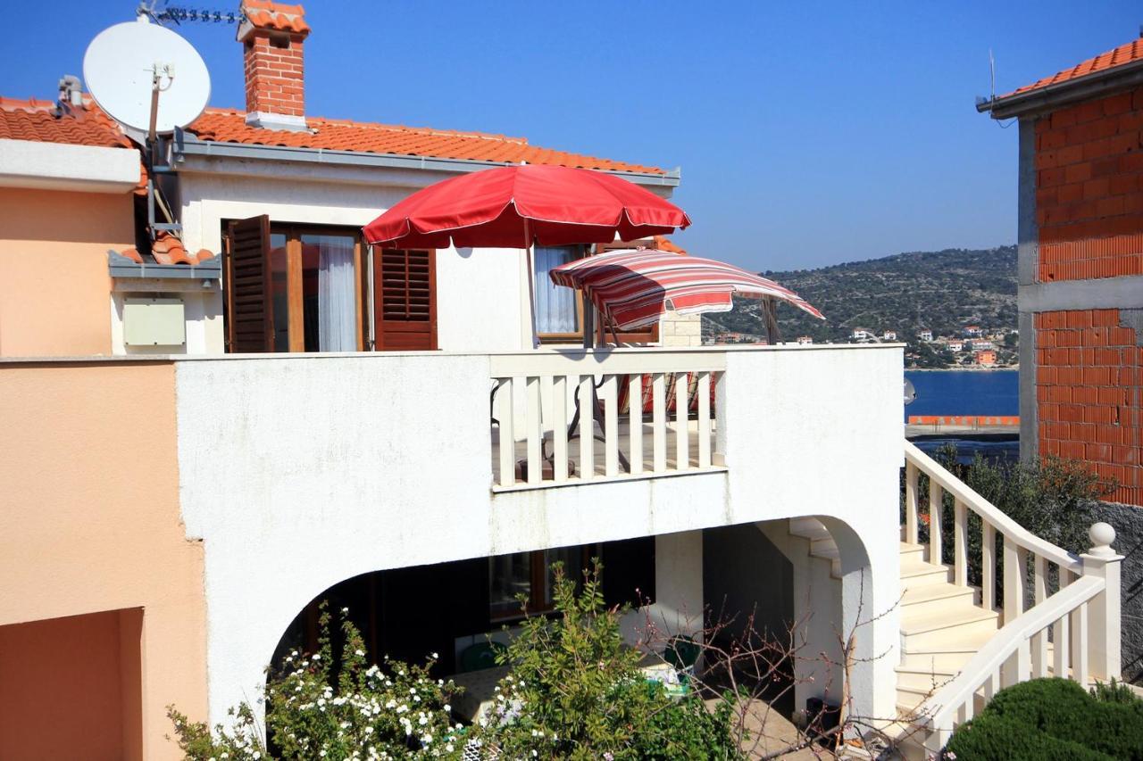 Apartments By The Sea Sevid, Trogir - 9468 Екстер'єр фото